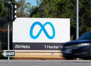 Meta enfrenta nova ação em Massachusetts por suposto vício de jovens em Facebook e Instagram após condenação de US$ 6 milhões em julgamento histórico