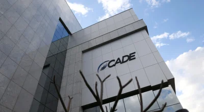Cade abre investigação contra Google por uso de notícias em ferramentas de IA e pode aplicar sanções por suposta apropriação de conteúdo jornalístico