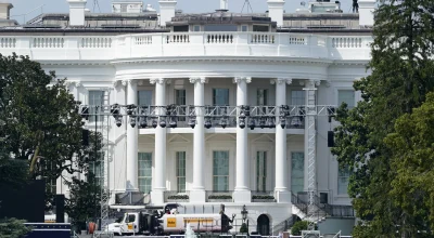 EUA acusam China de roubar tecnologia de IA de laboratórios americanos em campanhas 'em escala industrial' às vésperas da visita de Trump a Pequim