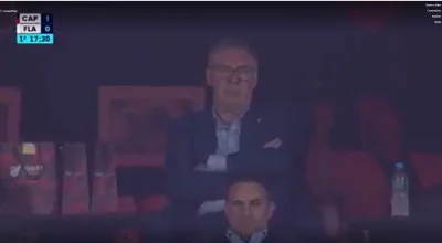 Foto de Carlo Ancelotti 'dormindo' no jogo Athletico-PR x Flamengo é falsa; imagem foi manipulada por IA, confirma CBF