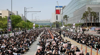 Samsung fecha acordo provisório e evita greve de 48 mil trabalhadores; produção de chips para IA fica sob atenção