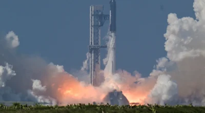 SpaceX completa 12º voo da Starship V3 no Texas: veja vídeos, entenda o reabastecimento orbital e o que muda para missões à Lua