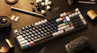 QwertyKeys anuncia QK100 Mk2, teclado mecânico quase full-size com estilo retrô - Adrenaline