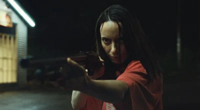 Série equilibra terror com humor e é uma das melhores do ano
